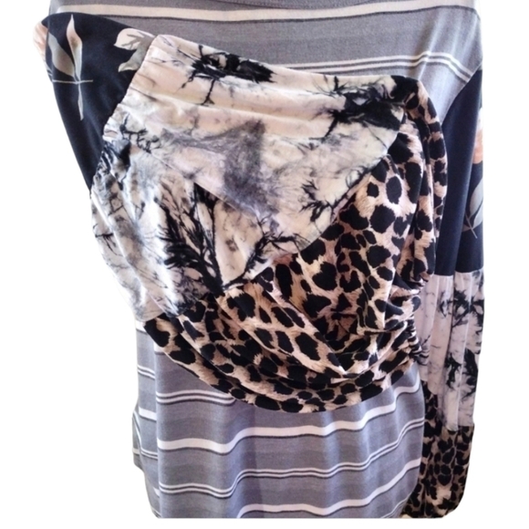 B1G1 Iddy Striped Boat Neck Top - Picture 3 of 6